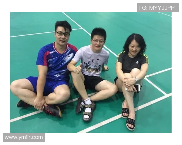 广州羽毛球队与上海羽毛球队赛后状态分析与复盘探讨