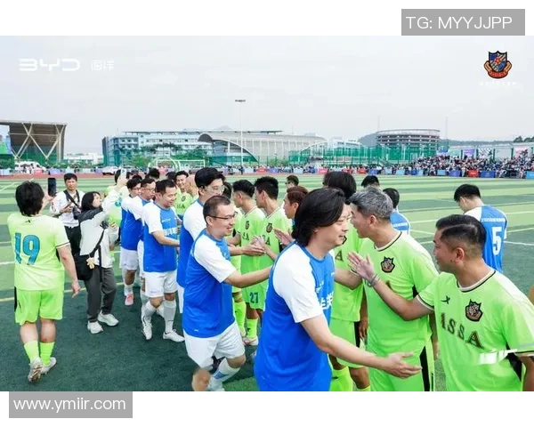 足球明星们的快乐时刻集锦精彩瞬间尽在其中让我们一起感受他们的欢乐与激情